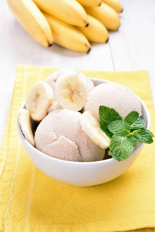 bowl of ice cream with banana slices
