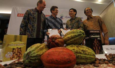 Signing of agreement with GarudaFood