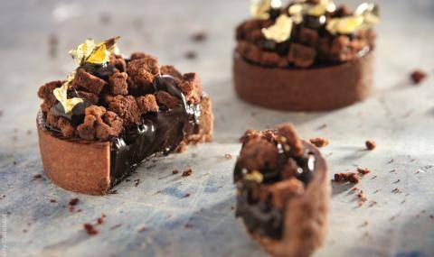 Chocolate awesome filling application