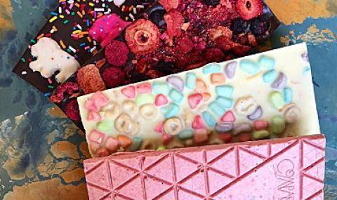 Compartes Chocolatier multicolor chocolate tablets