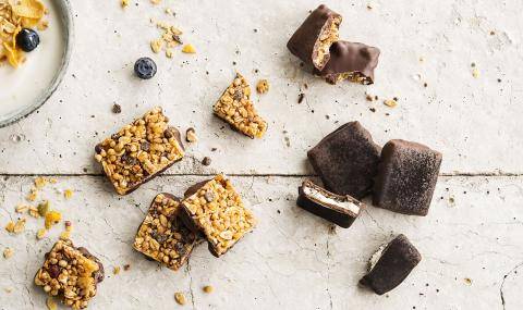 Super Tasty Organic Breakfast Bars made with Organic Chocolate