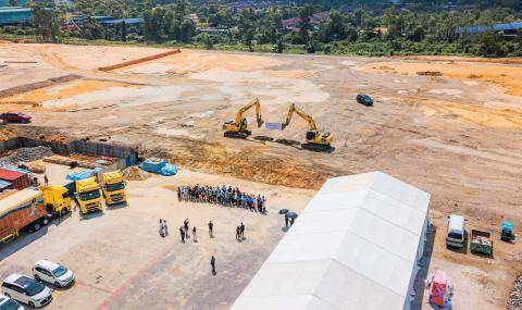 Located in the Johor Bahru district, this new multi-storey facility spans across more than half a million square feet and is one of the largest cocoa bean warehouses in Southeast Asia.