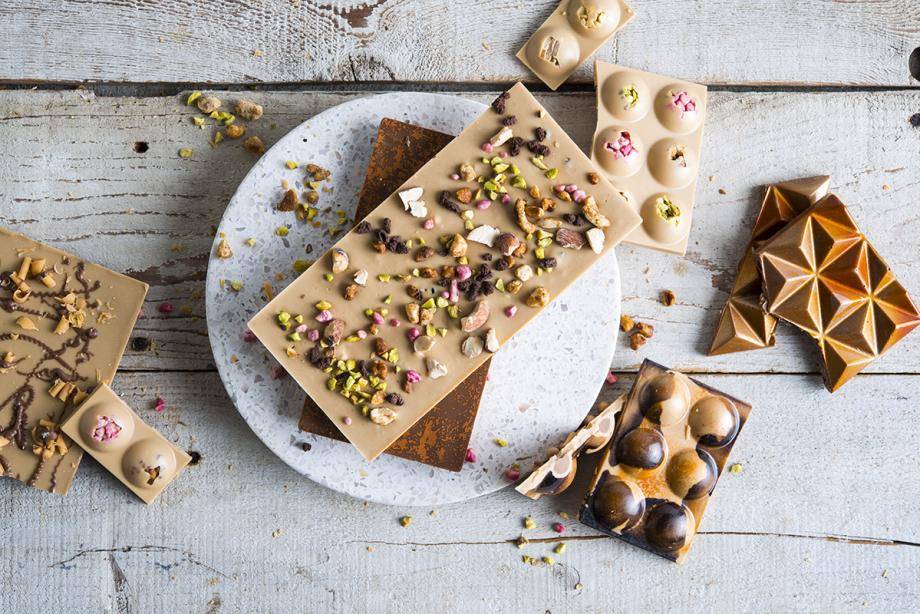 Bronze ARCHIVE caramel chocolate bars