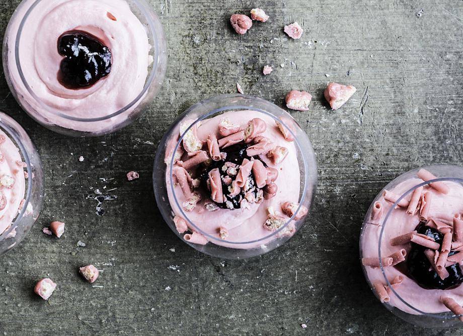 Raspberry mousse with Ruby Chocolate Curls