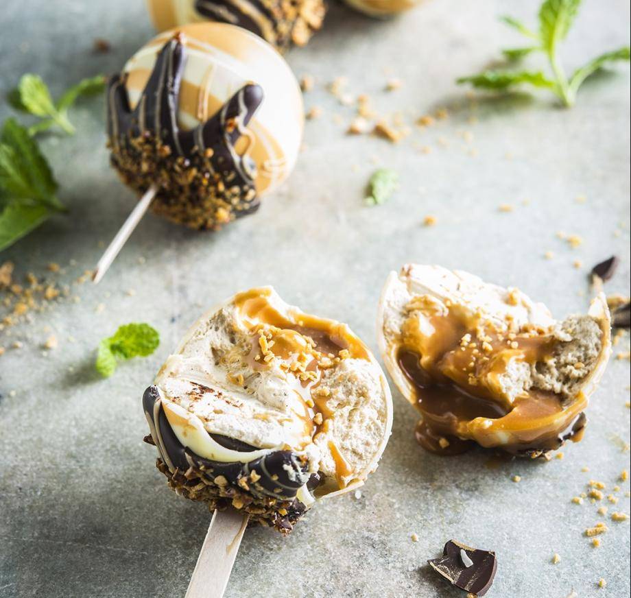 Instagenic Chocolate ice cream lollipop
