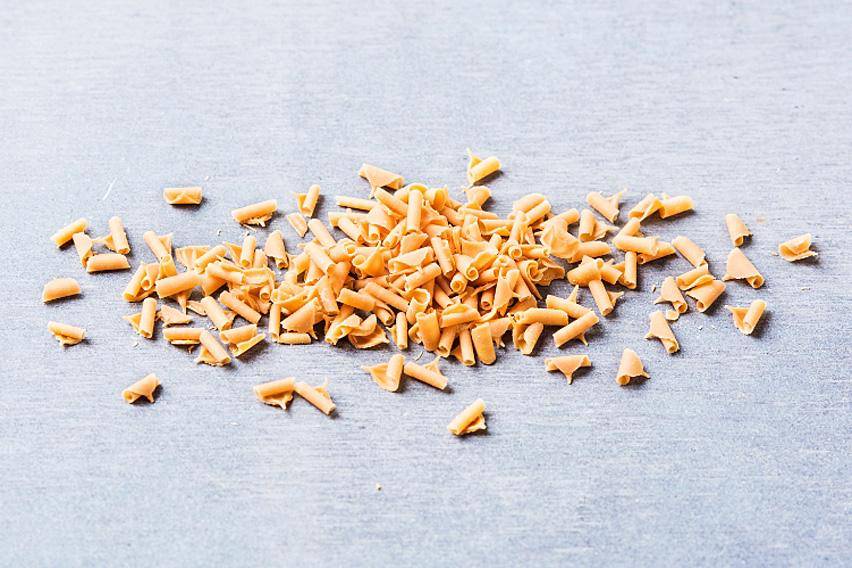 Caramel chocolate curls