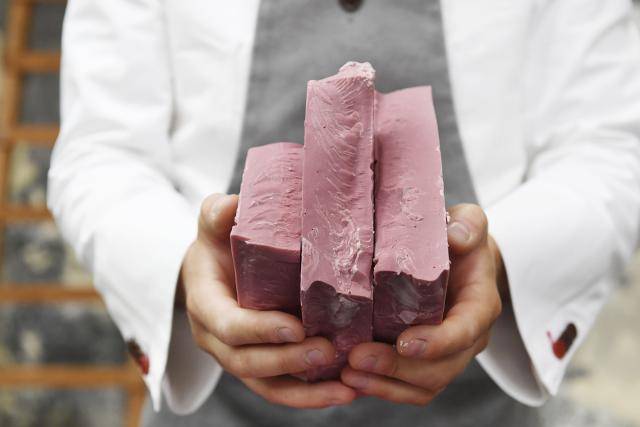 Barry Callebaut reveals the fourth type in chocolate: Ruby